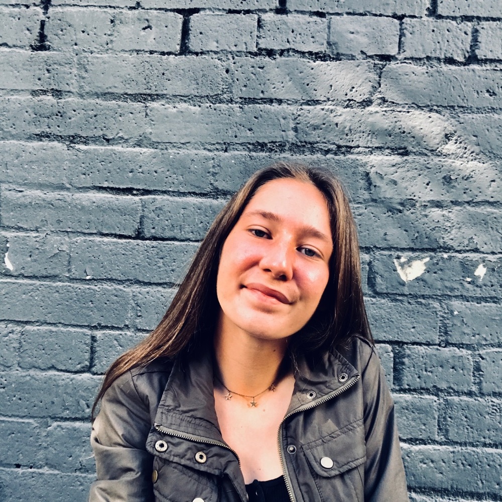 Meet your Posher, Ava